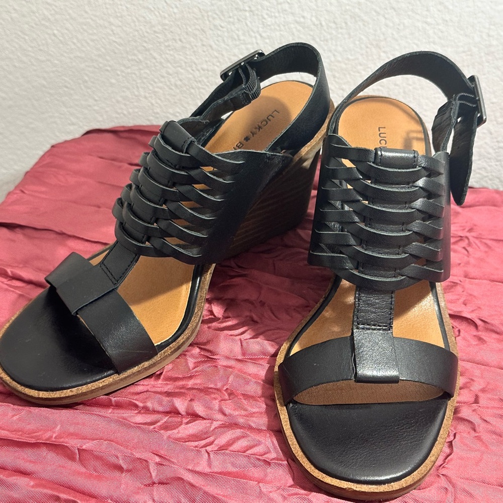 LUCKY BRAND🍀 - Black Leather Woven Wedge Sandals / huaraches - Picture 2 of 6